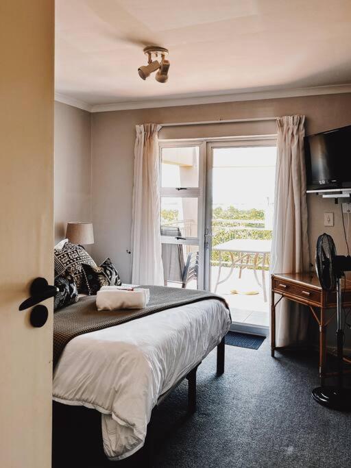 X7 -Goose Valley-Ocean Views Плеттенберг-Бей Экстерьер фото